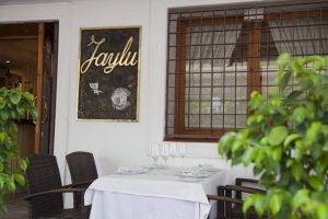 Estos son los platos obligatorios de la gastronomía sevillana en verano - Restaurante Jaylu